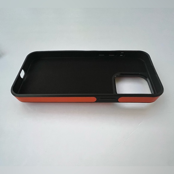 SkyEagle Compatible Magsafe 2 in 1 Semi-Detachable iPhone 15 Pro Max Orange Case - Picture 16 of 16